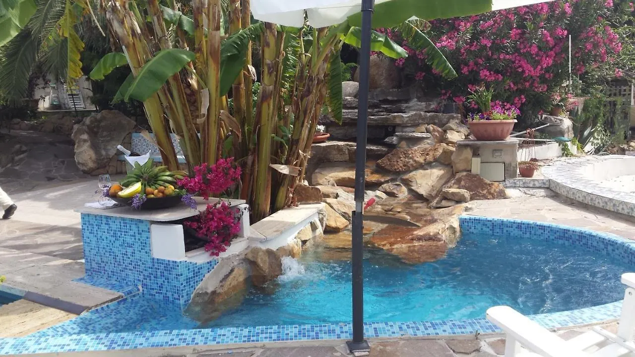 B&B Il Resort Dell'Artista Venetico 0*,  Ιταλία